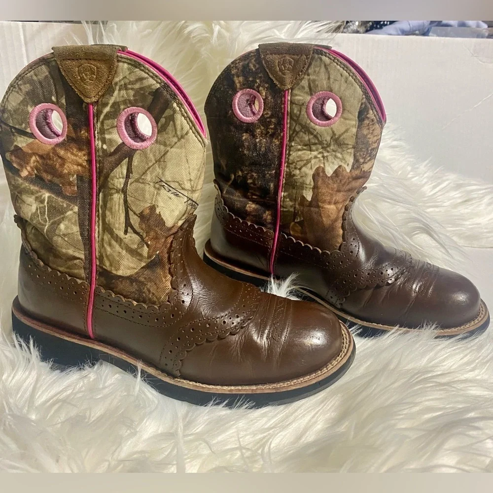Ariat Brown and Camo Boots with Pink Trim